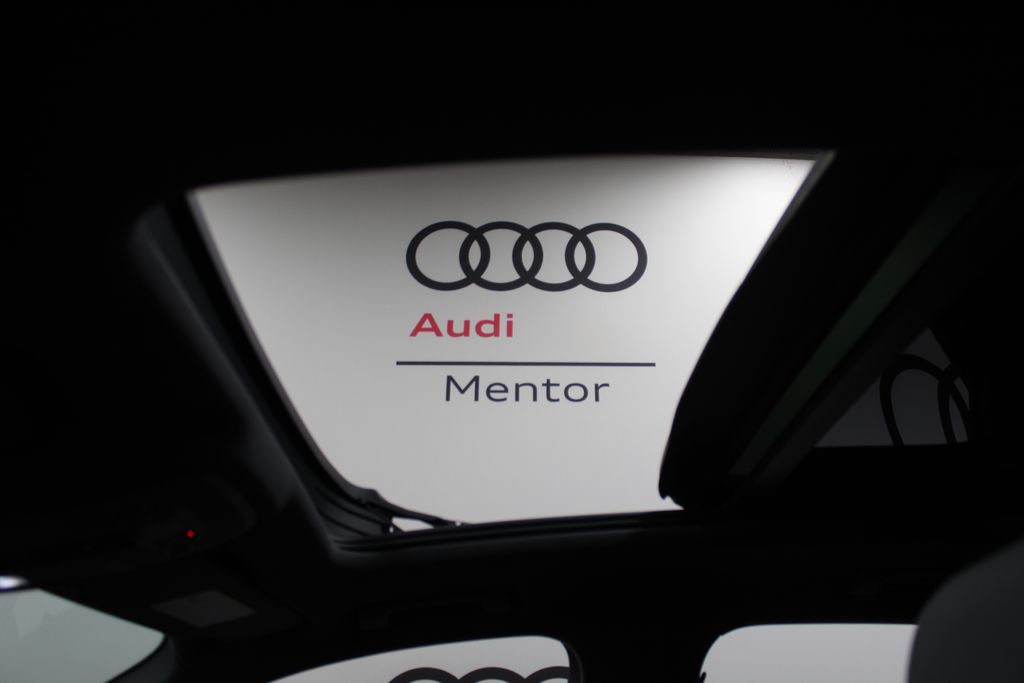 Thumbnail: 2023 Audi Q3 - 13