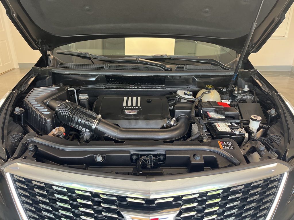 used 2023 Cadillac XT5 car, priced at $30,500