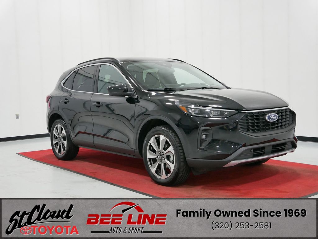 2025 Ford Escape Platinum