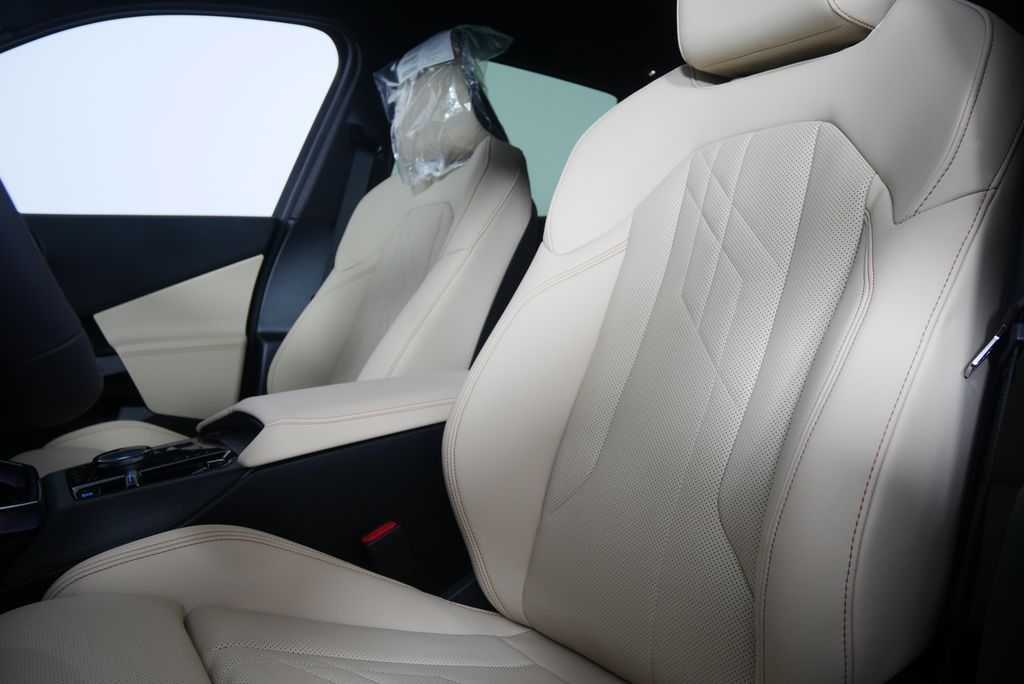 Thumbnail: 2026 BMW X3 - 11