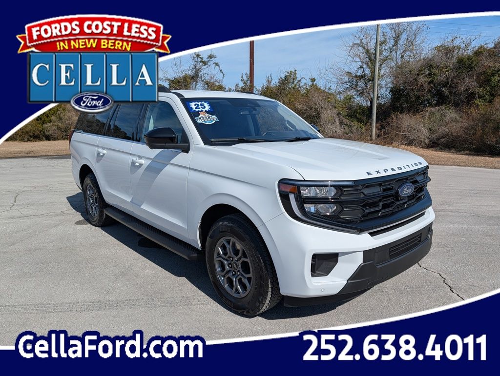 Oxford White 2025 Ford Expedition SUV / Crossover 4X2 Automatic