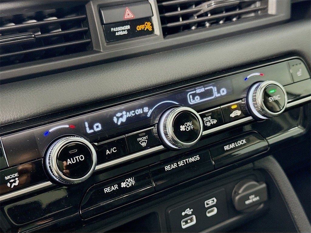 Used Car 2025 Honda Pilot  Touring For Sale Under $50,000 In Austin, Texas