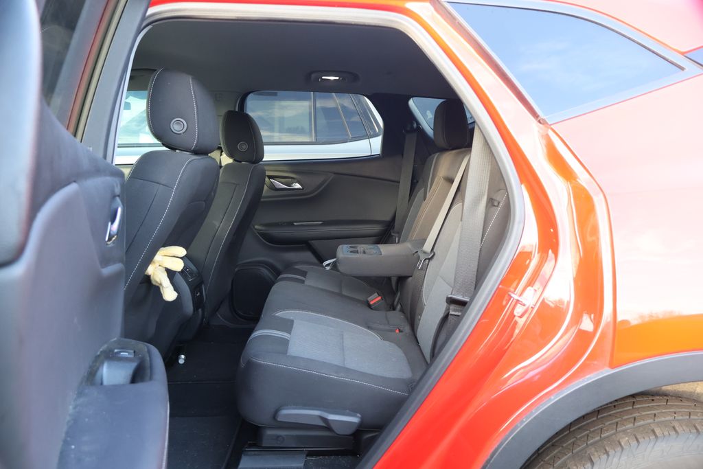 Thumbnail: 2023 Chevrolet Blazer - 32