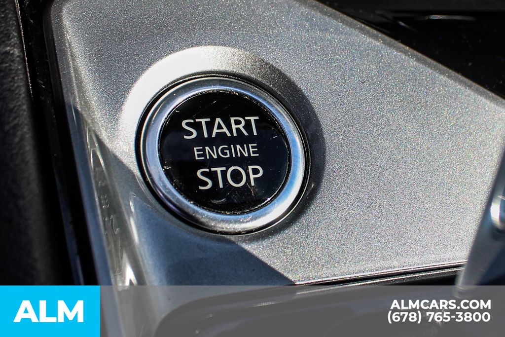 Used 2024 Silver Nissan 2.5 SV image 25
