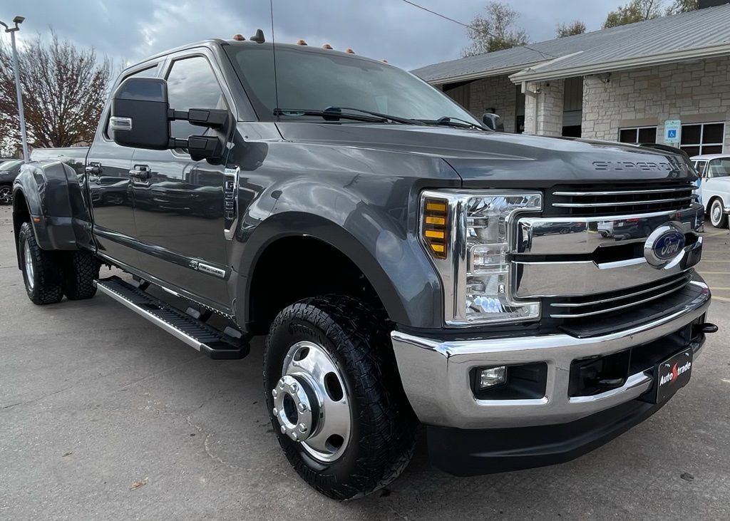 2019 Ford F-350SD Lariat - 2