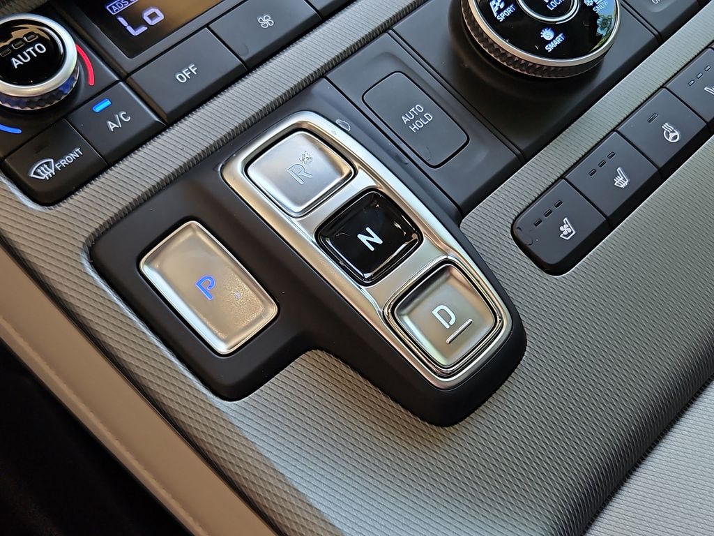 2024 Hyundai Palisade Limited Gray at Jones Ford