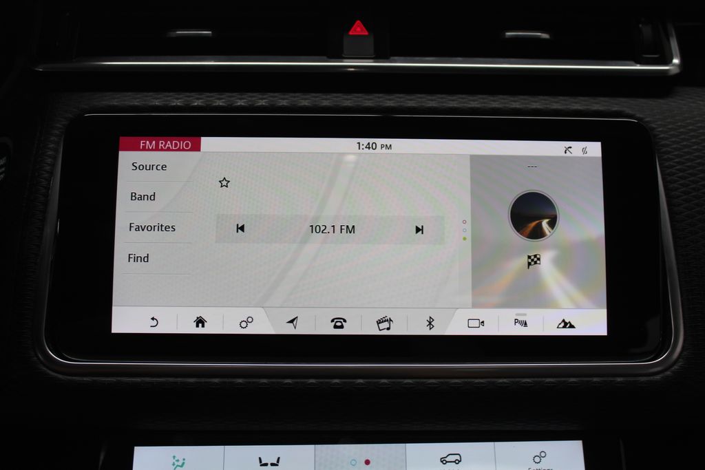 Thumbnail: 2019 Land Rover Range Rover Velar - 17