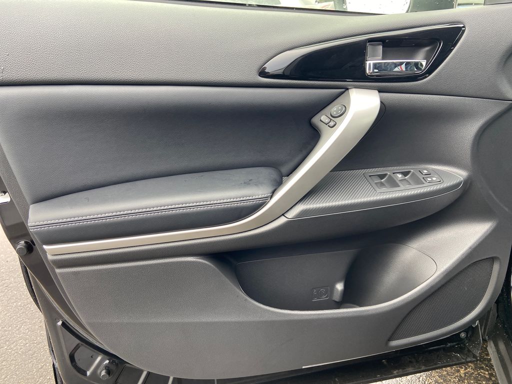 2026 Mitsubishi Eclipse Cross SE White at Auto Express Mitsubishi