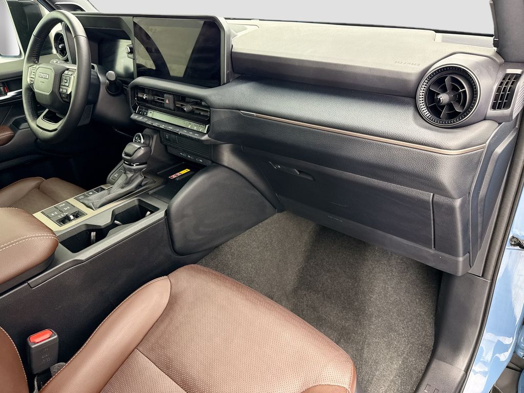 Thumbnail: 2025 Toyota Land Cruiser - 15