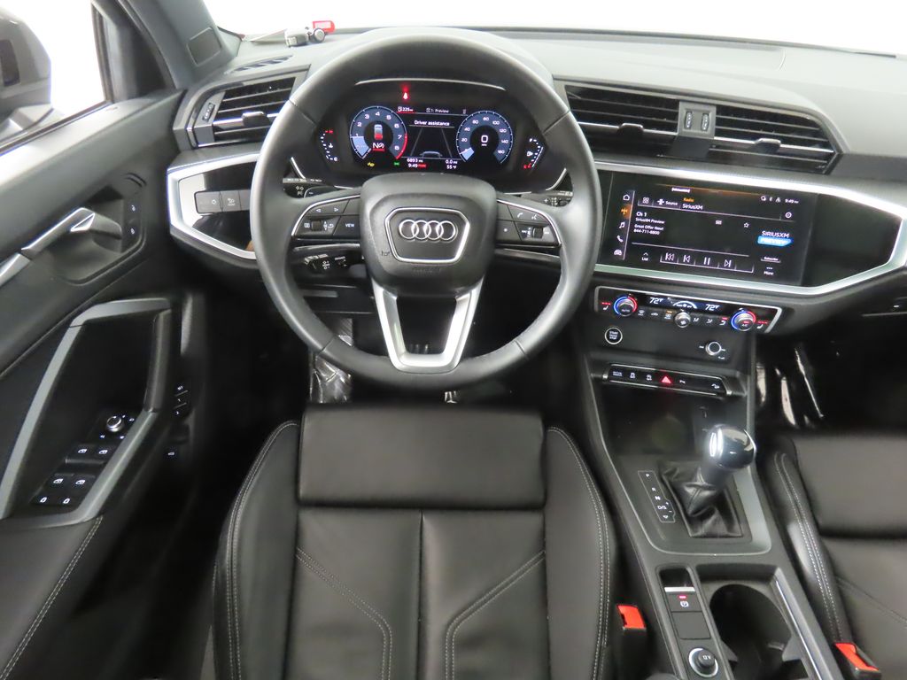 Thumbnail: 2025 Audi Q3 - 13