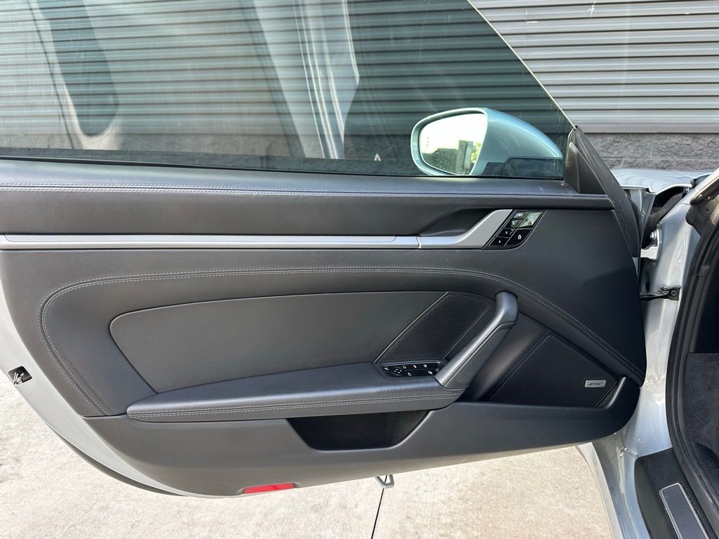 Thumbnail: 2020 Porsche 911 - 16