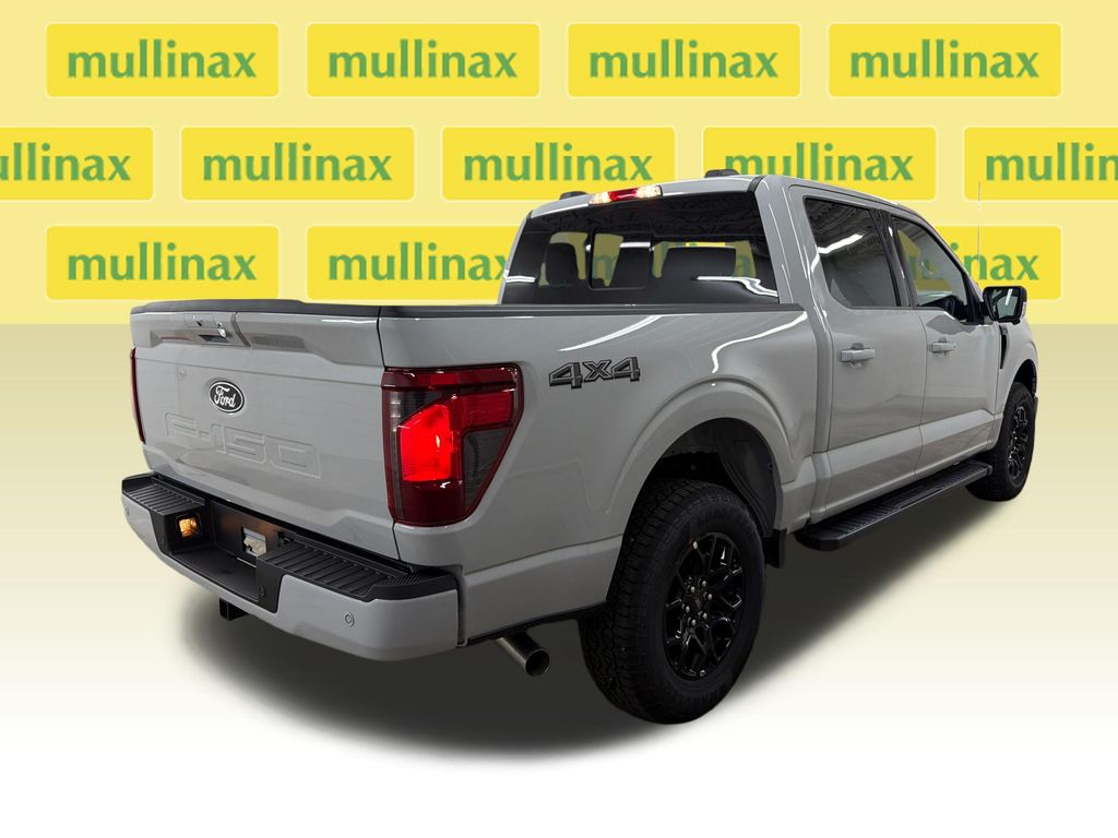 New 2026 White Ford XLT image 3