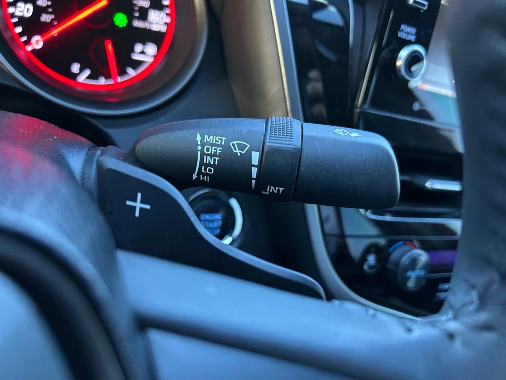 Thumbnail: 2022 Toyota Camry - 21