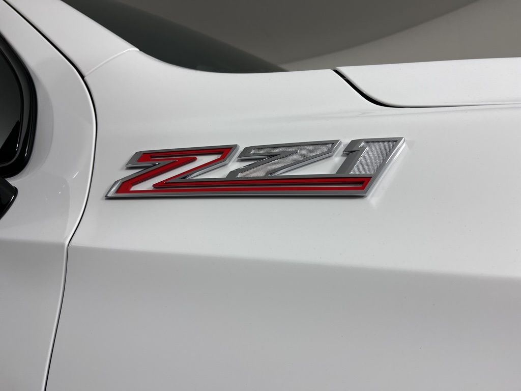 Thumbnail: 2026 Chevrolet Suburban - 8