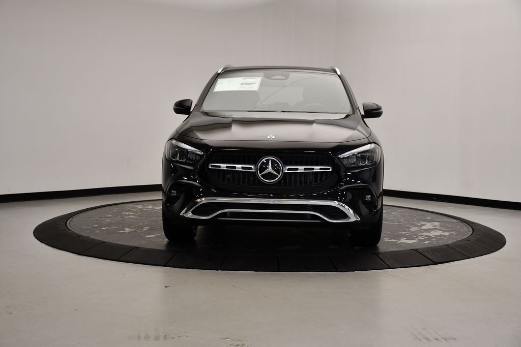 2025 Mercedes-Benz GLA 250 4MATIC 8