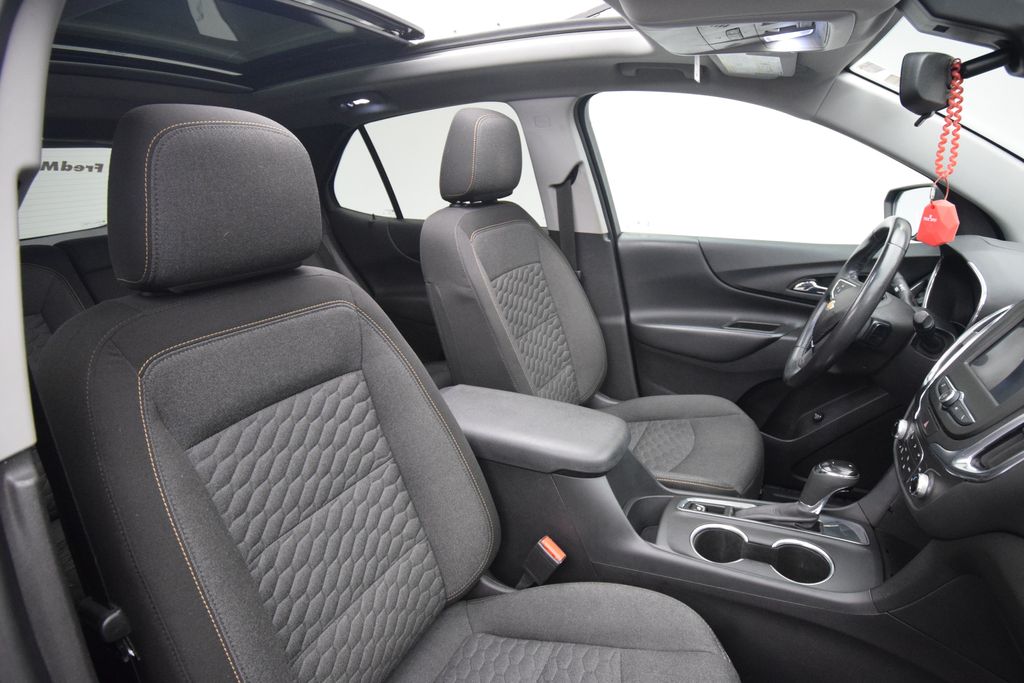 used 2021 Chevrolet Equinox car, priced at $16,400