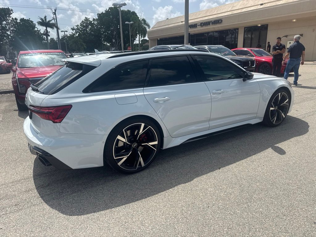 Used 2022 White Audi 4.2 image 4