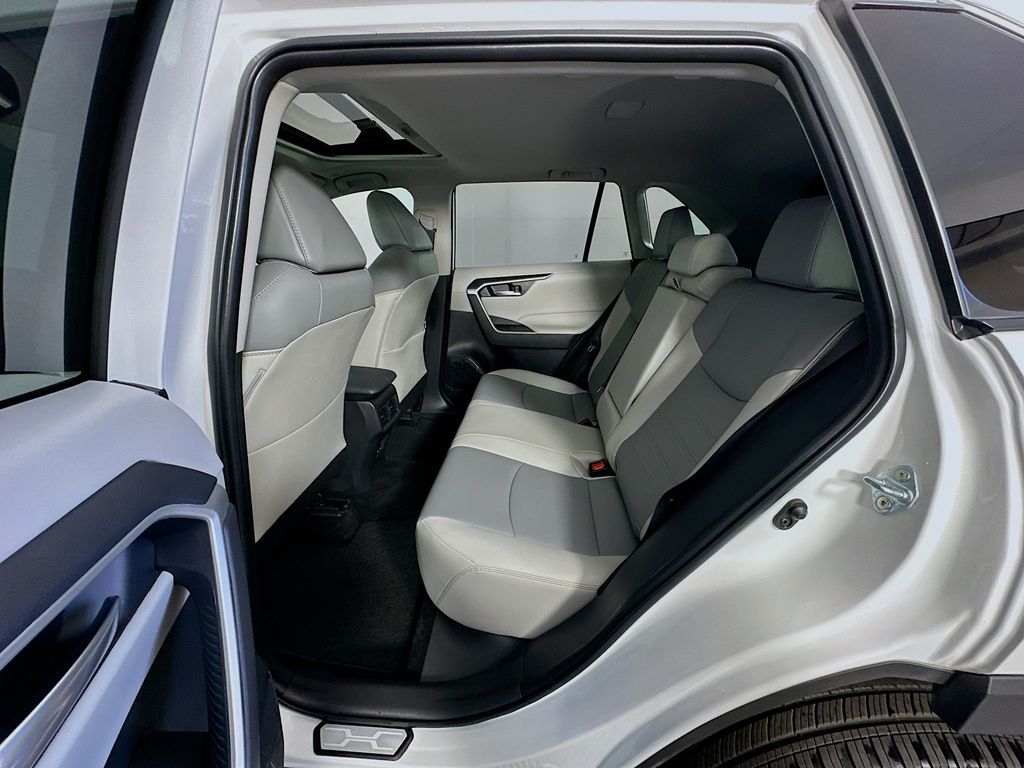 Thumbnail: 2025 Toyota RAV4 - 24