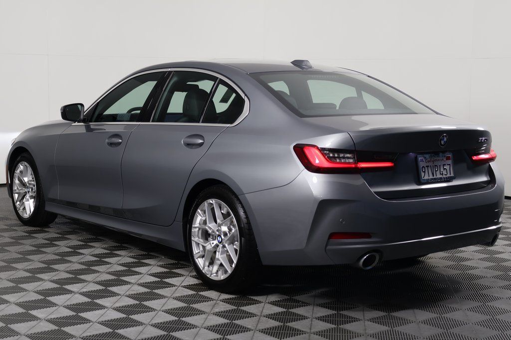 Thumbnail: 2025 BMW 3 Series - 6