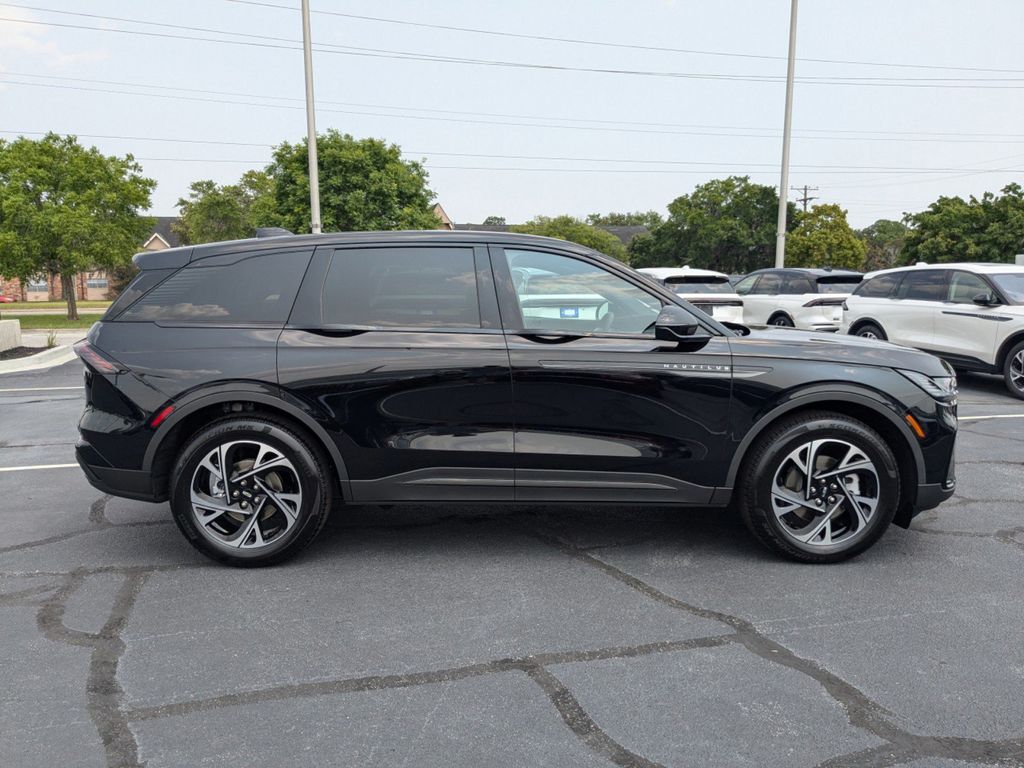 2025 Lincoln Nautilus Hybrid Premiere
