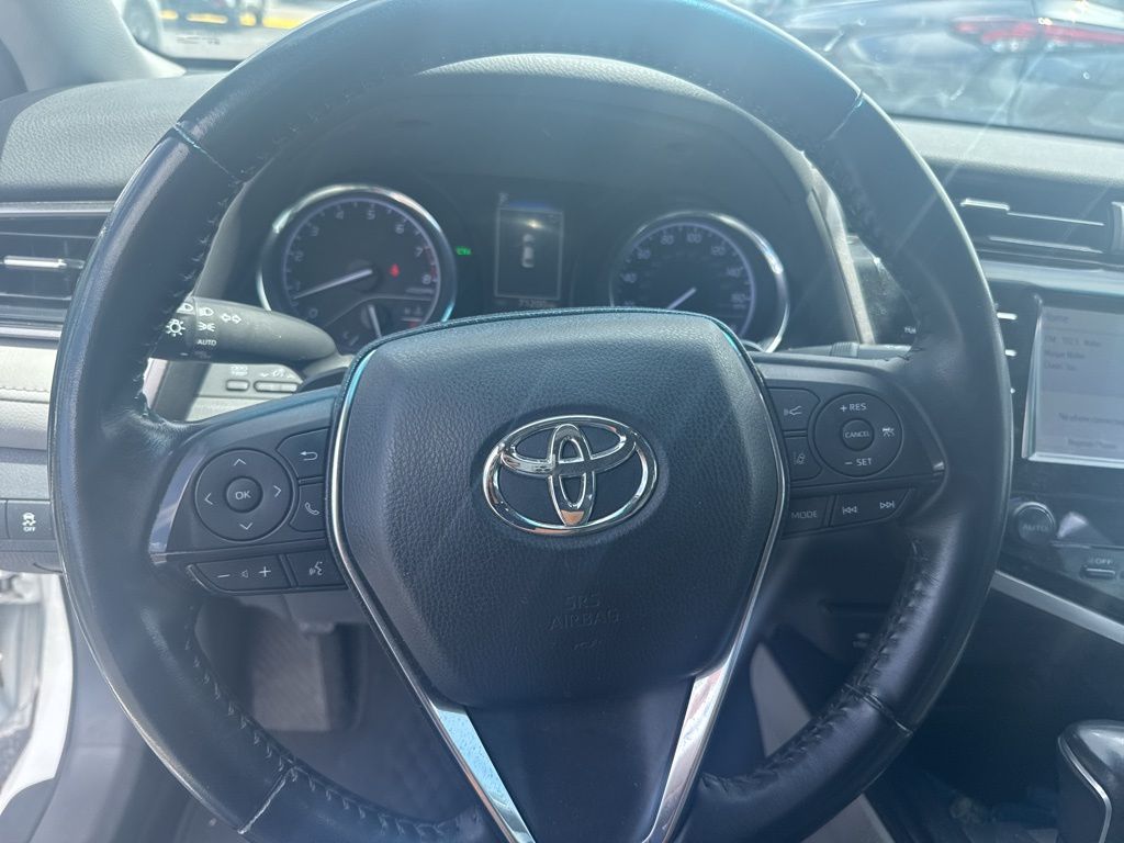 2019 Toyota Camry  3