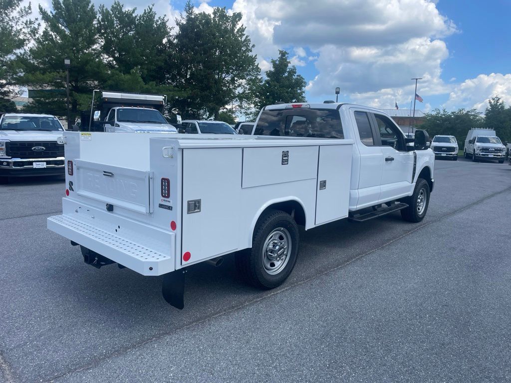 2026 Ford F-350 Chassis XL