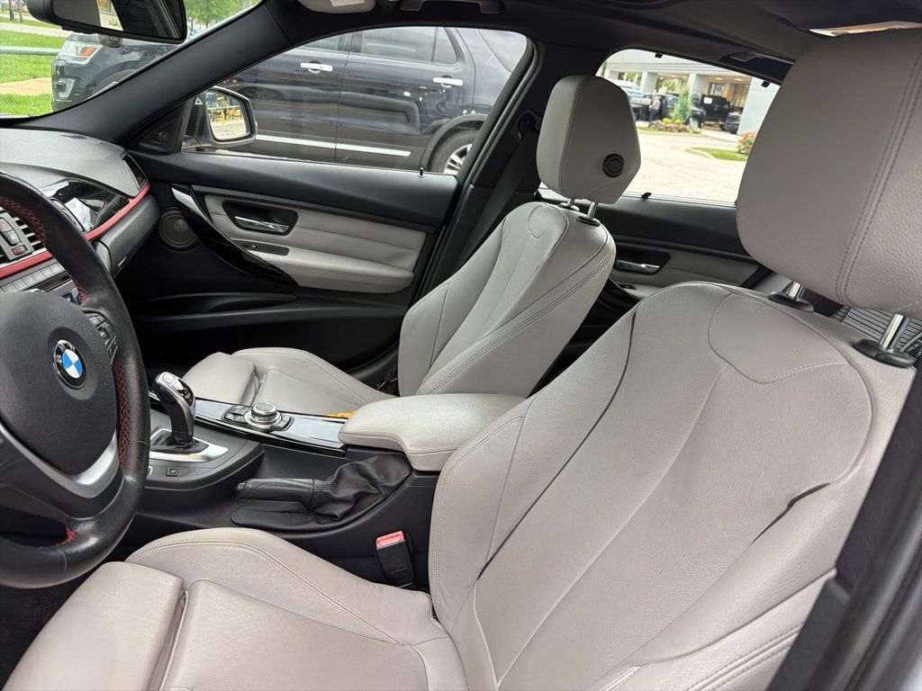 2012 Glacier Silver Metallic BMW 3 Series 328i RWD Sedan