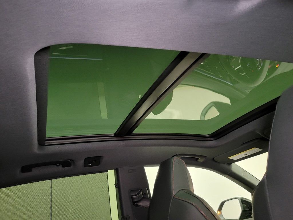 Thumbnail: 2026 Audi RS Q8 - 17