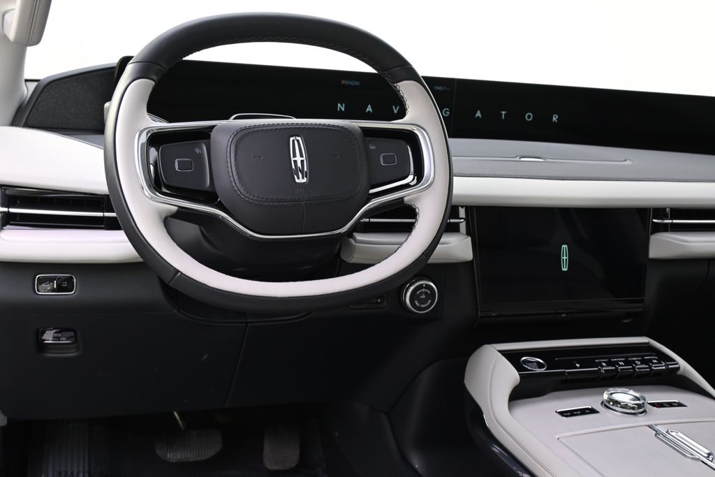 New 2026 White Lincoln Reserve image 12