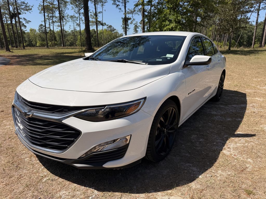 Summit White 2024 Chevrolet Malibu Sedan Front-Wheel Drive Continuously Variable Transmission