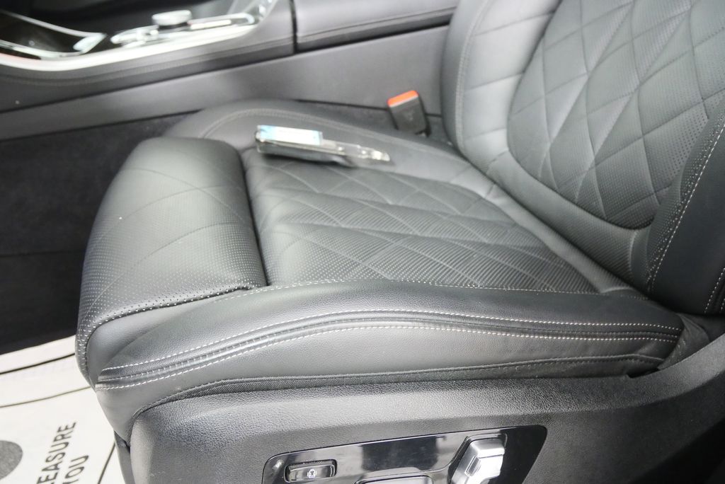 Thumbnail: 2025 BMW X5 - 10