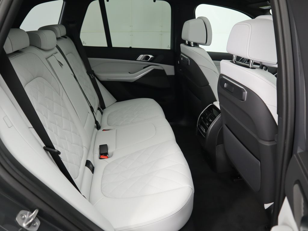 2026 BMW X5 sDrive40i 23