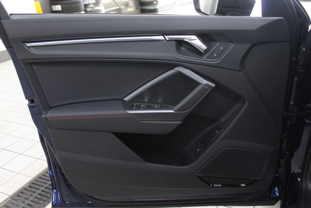 Thumbnail: 2025 Audi Q3 - 16