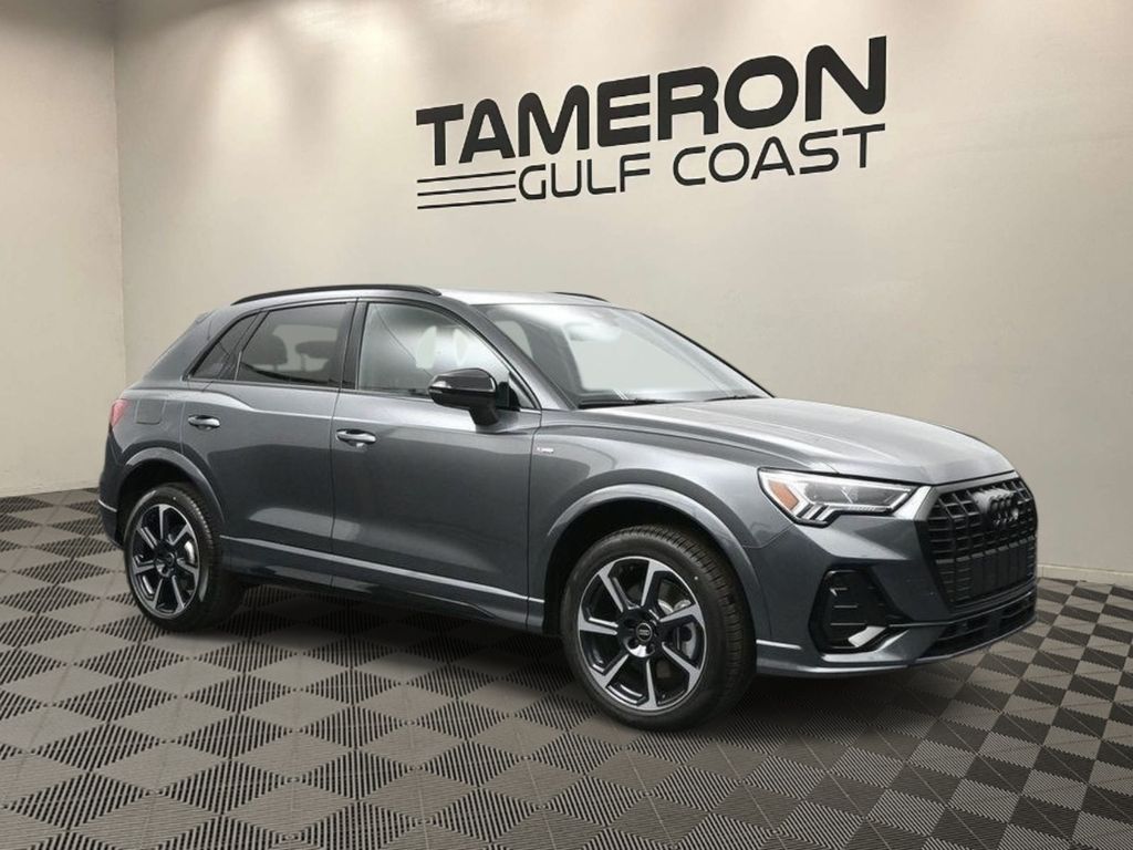 Daytona Gray Pearl Effect 2025 Audi Q3 quattro Premium Plus S Line 45 TFSI SUV / Crossover All-Wheel Drive 8-Speed Automatic