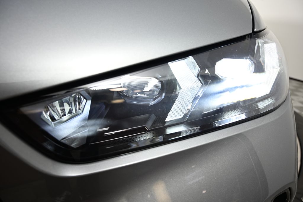 Thumbnail: 2026 BMW X6 - 9