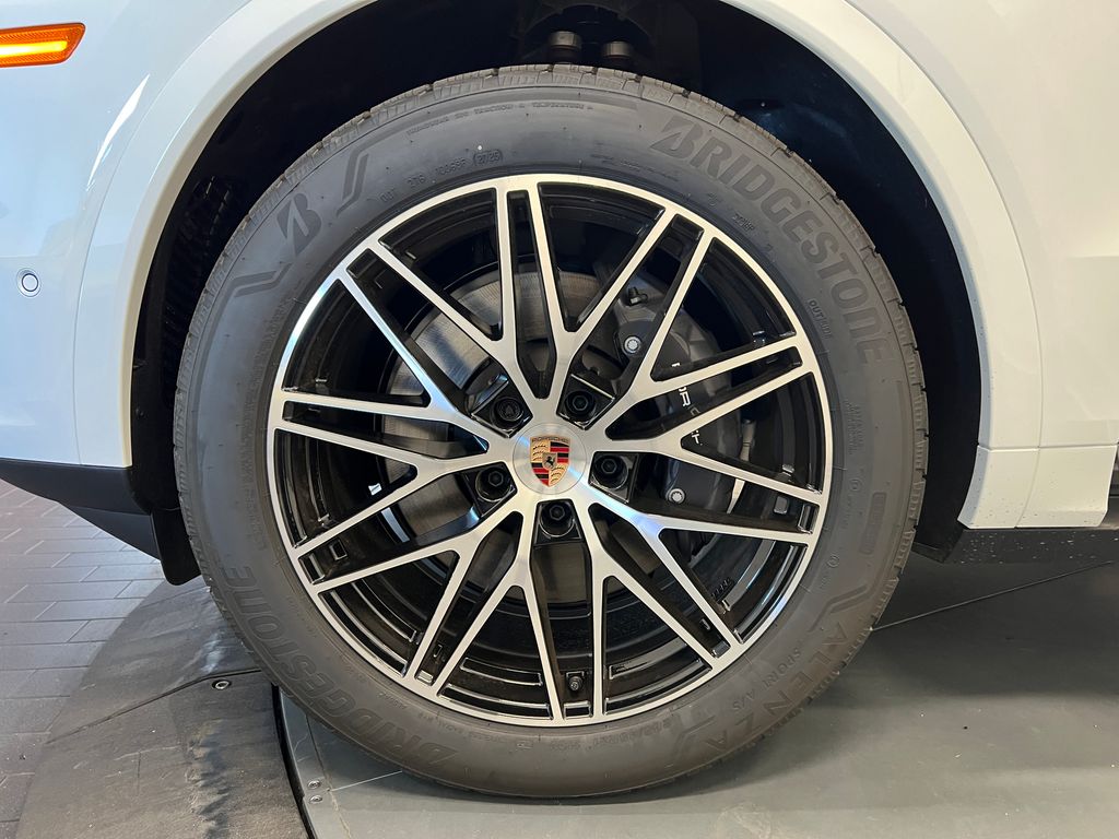 Thumbnail: 2026 Porsche  - 11