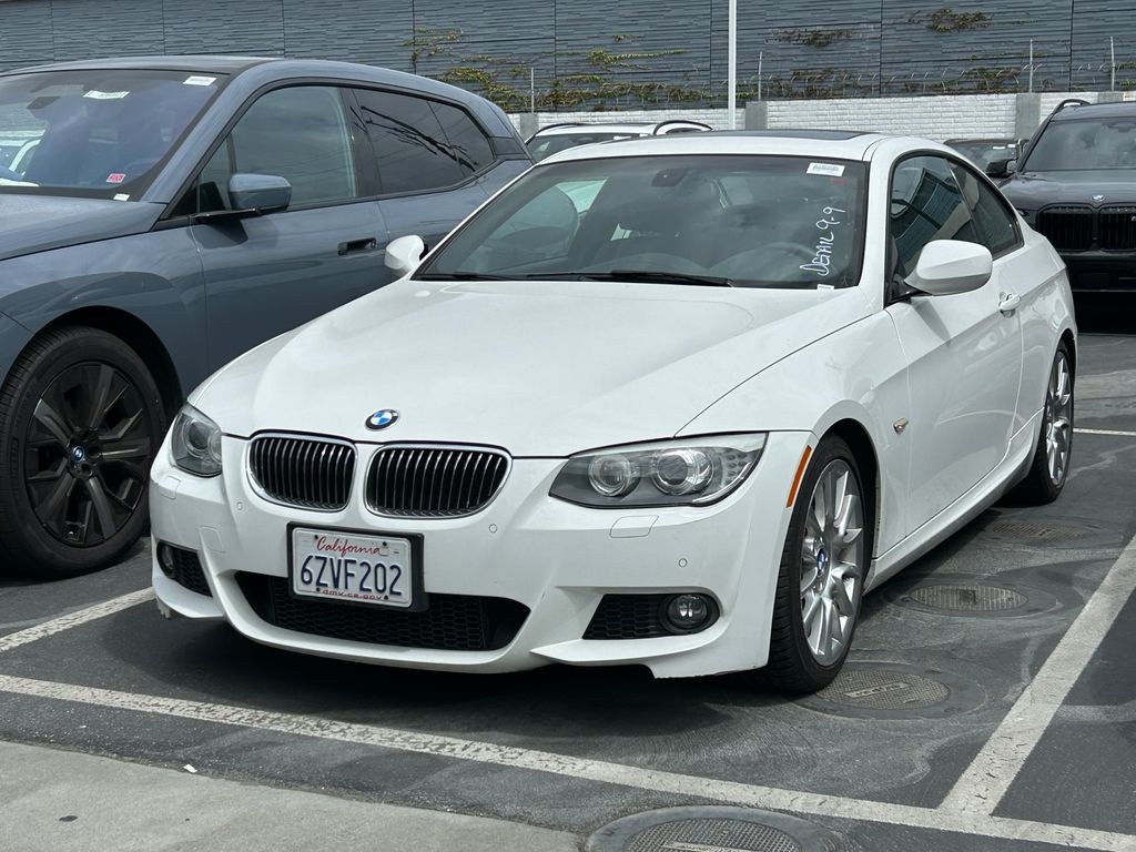 Thumbnail: 2013 BMW 3 Series - 2