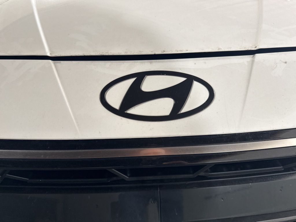 Thumbnail: 2024 Hyundai Elantra - 4