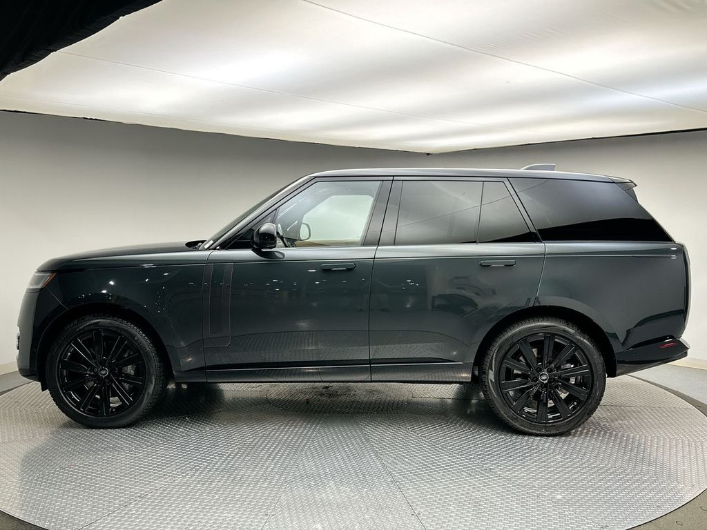 Thumbnail: 2025 Land Rover Range Rover - 2