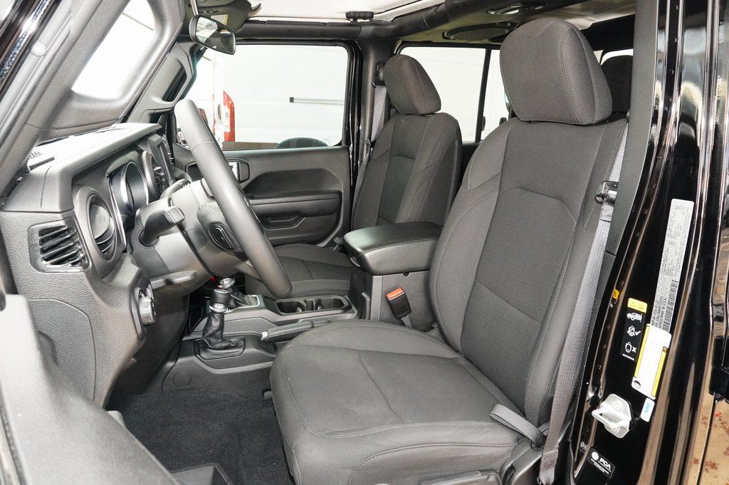 Used Car 2023 Jeep Gladiator  Sport For Sale Under $40,000 In Weatherford, Texas