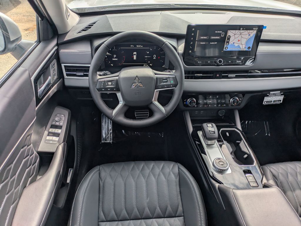 2025 Mitsubishi Outlander SEL - Photo 16