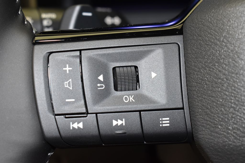 Thumbnail: 2025 Nissan Rogue - 17