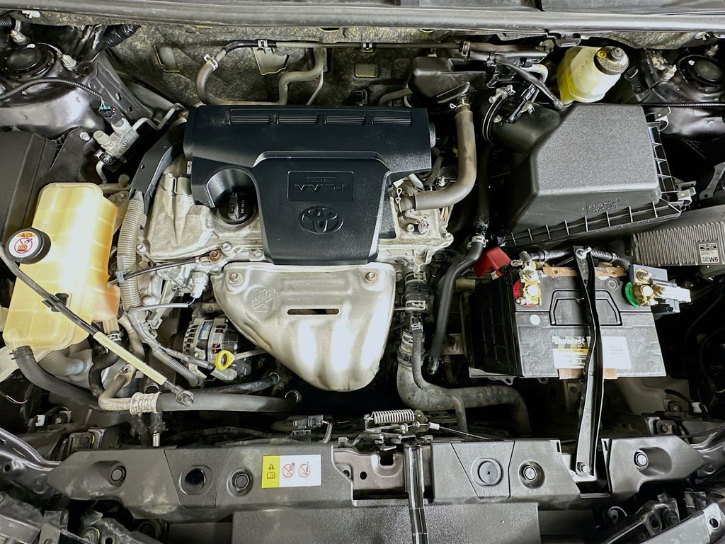 Thumbnail: 2018 Toyota RAV4 - 29