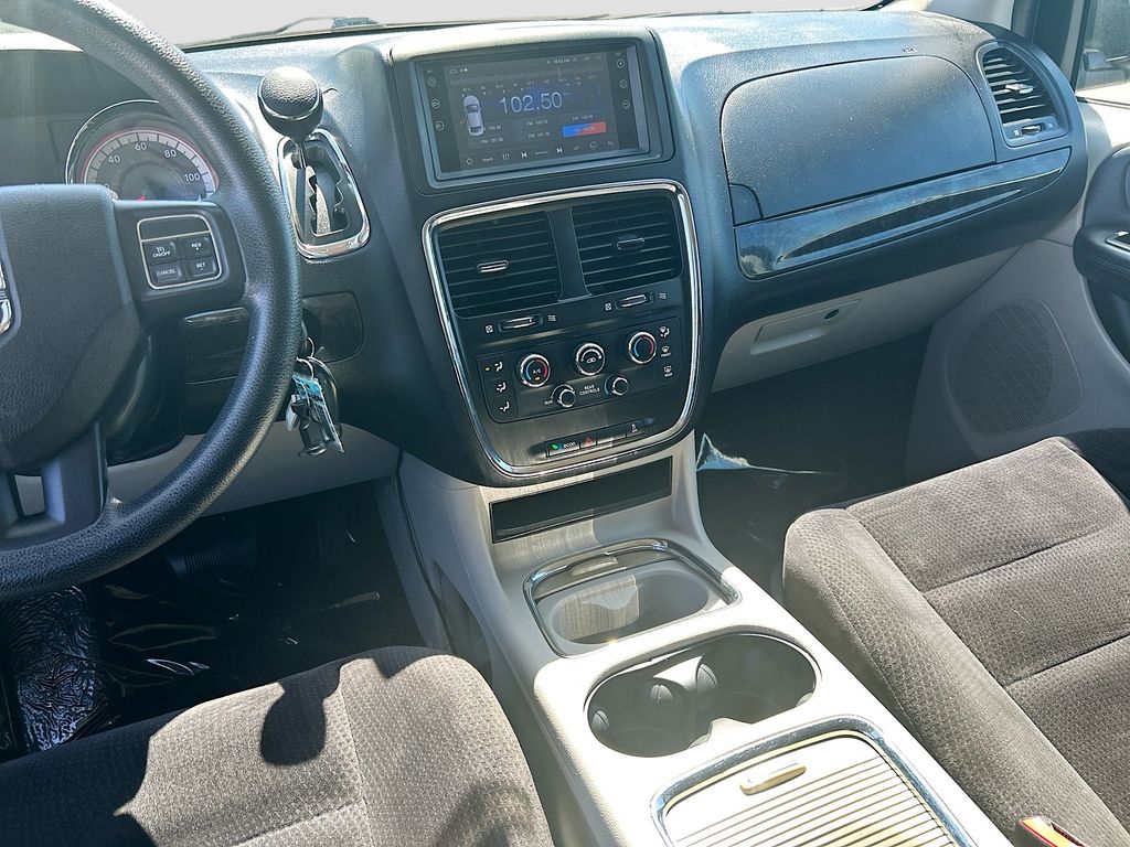 Thumbnail: 2014 Dodge Grand Caravan - 21