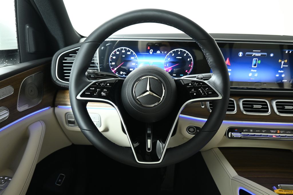 2025 Mercedes-Benz GLS 450 4MATIC 14