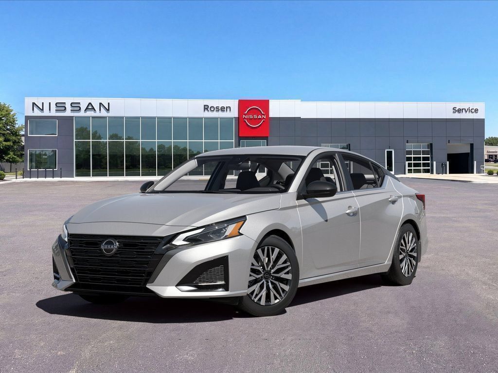 Brilliant Silver Metallic 2026 Nissan Altima Sedan Front-Wheel Drive Continuously Variable Transmission