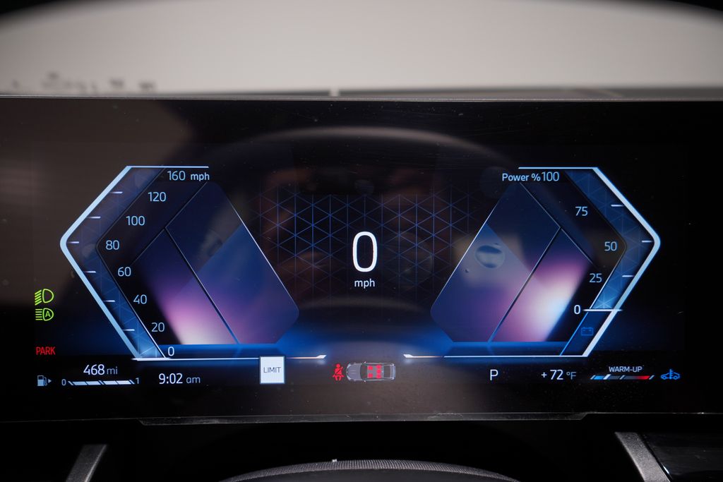 Thumbnail: 2025 BMW 5 Series - 21