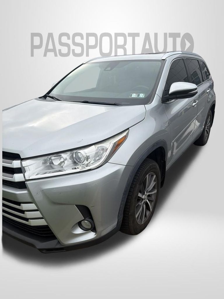 Celestial Silver Metallic 2019 Toyota Highlander SUV / Crossover All-Wheel Drive Automatic