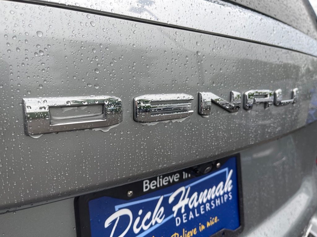 2025 GMC Yukon Denali