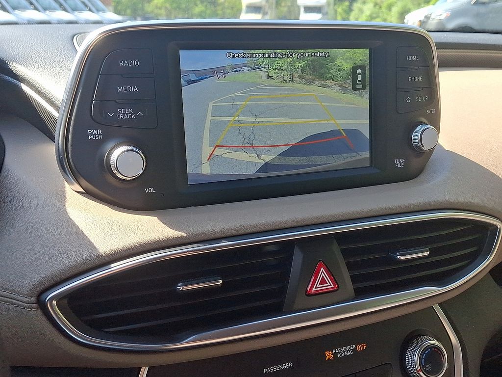 2020 Hyundai Santa Fe SE 17